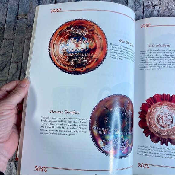 Carnival Glass The Best Of The Best by Bill Edwards & Mike Carwile Hard Cover - Picture 8 of 11